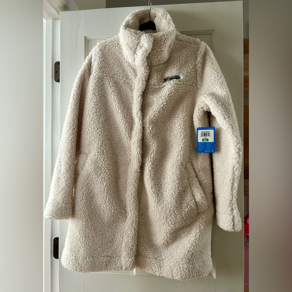 NWT! Columbia Cream Fleece Jacket in size XL